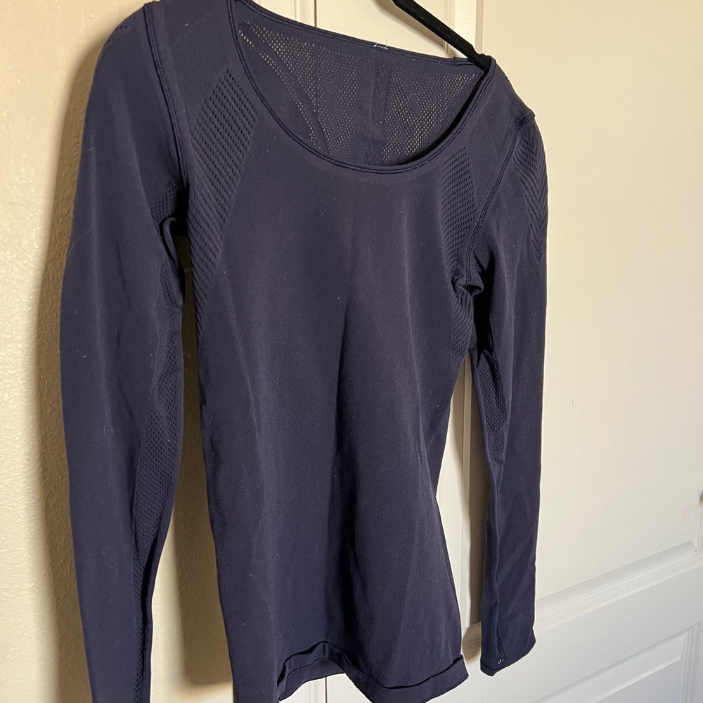 Lululemon Navy Long Sleeve Workout Top with Mesh back and shoulders